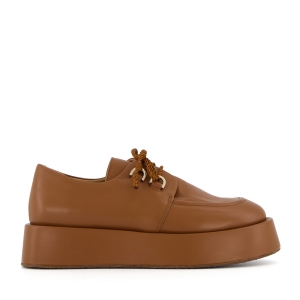 Chase loafers in caramel...
