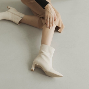 Ankle boots AUDREY milky...