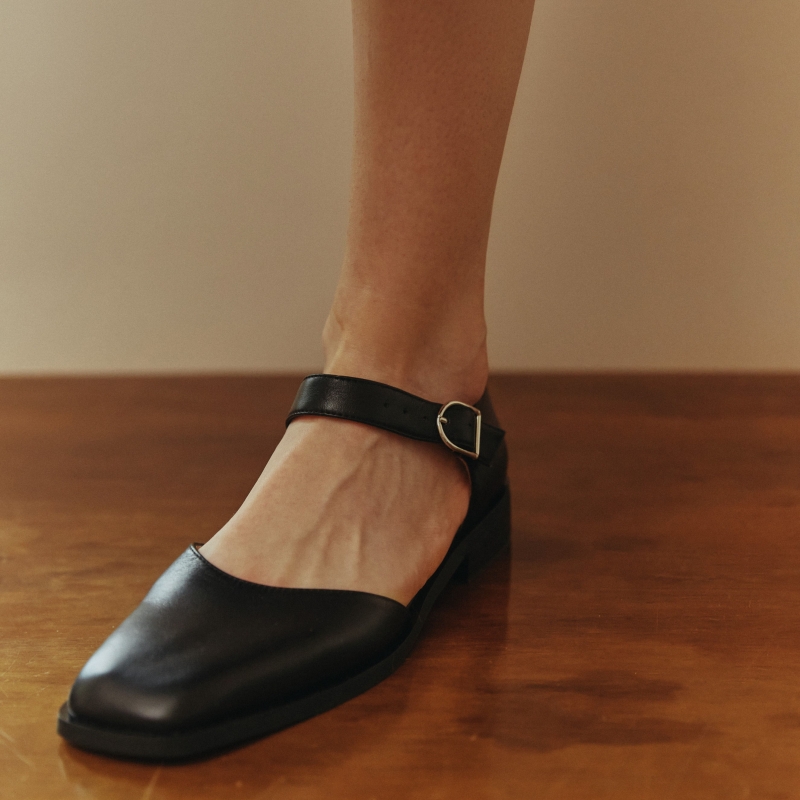 Ginny black leather loafers photo - 6