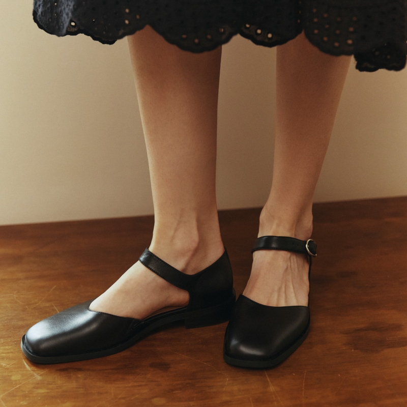 Ginny black leather loafers photo - 4