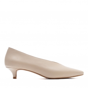 Erica beige leather pumps