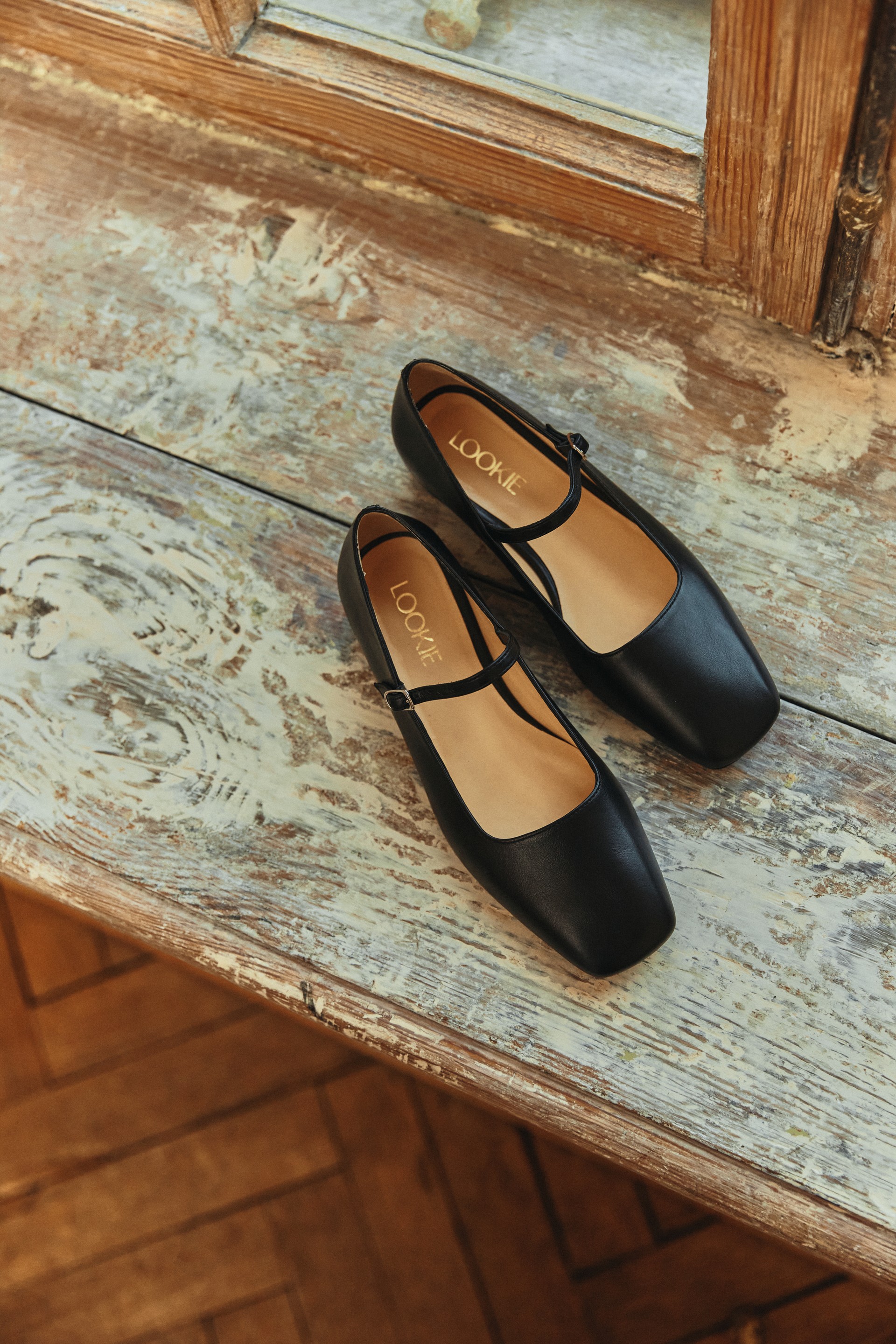 Anna-Marie ballet flats with a square toe