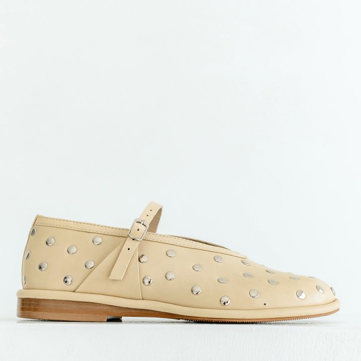 Stella ballet flats in anatomical shape